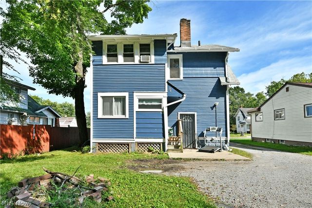 473 Parkcliff Avenue, Youngstown, OH 44511
