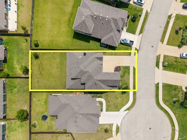 1013 Firecracker Drive, Justin, TX 76247