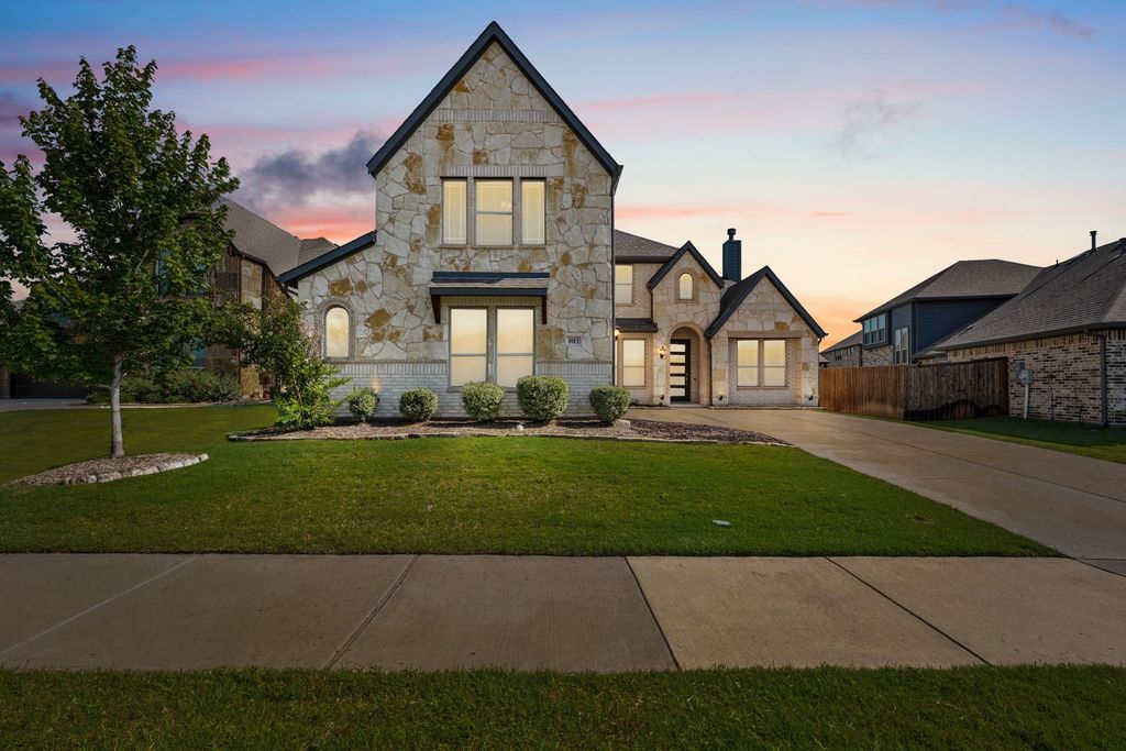 1013 Firecracker Drive, Justin, TX 76247
