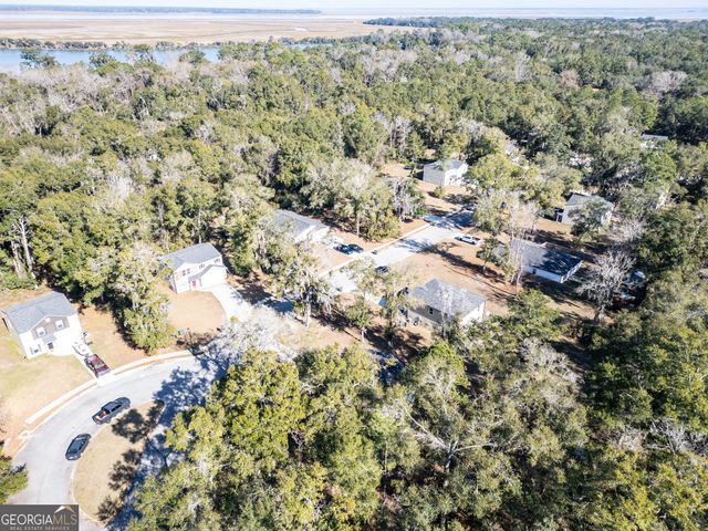 137 Sunrise Circle, Midway, GA 31320