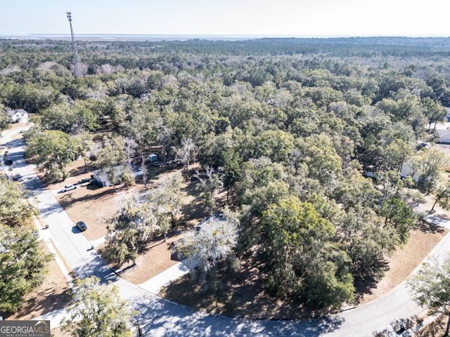 137 Sunrise Circle, Midway, GA 31320