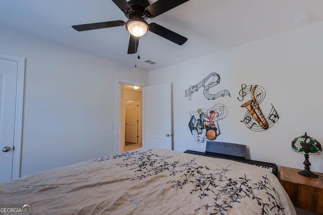 137 Sunrise Circle, Midway, GA 31320