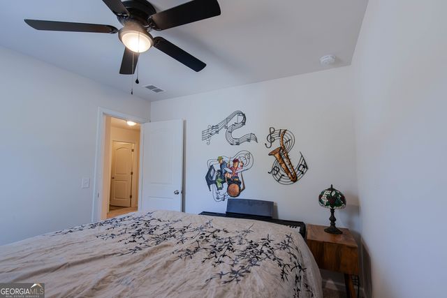 137 Sunrise Circle, Midway, GA 31320