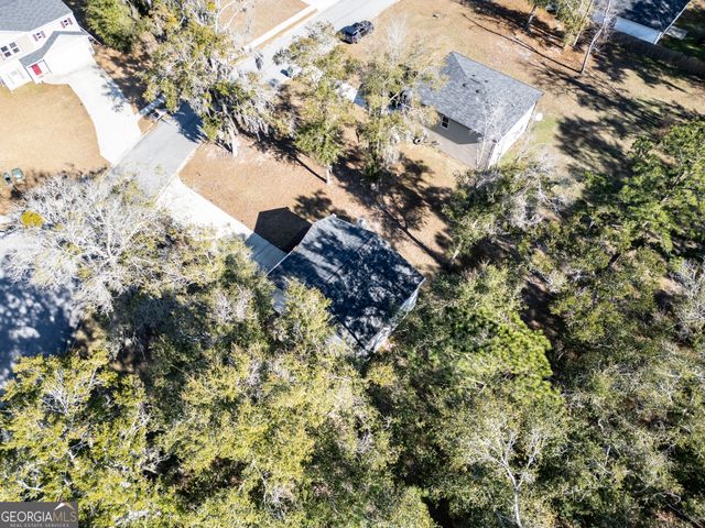 137 Sunrise Circle, Midway, GA 31320