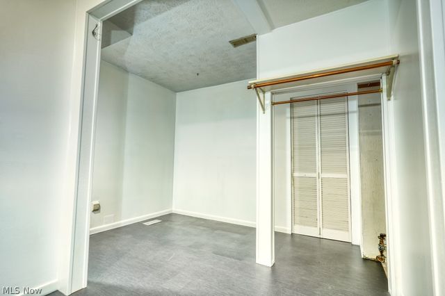 396 Skyview Road, Cleveland, OH 44109