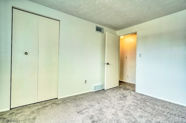 396 Skyview Road, Cleveland, OH 44109