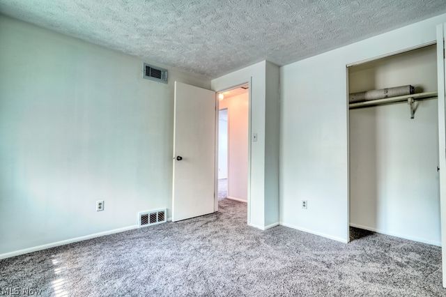 396 Skyview Road, Cleveland, OH 44109