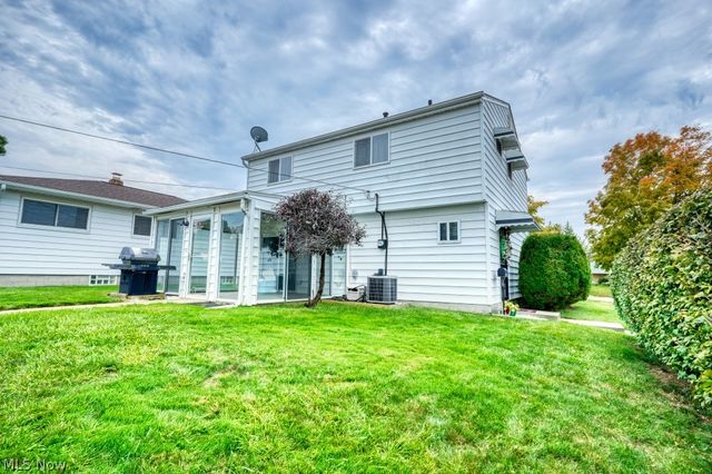 396 Skyview Road, Cleveland, OH 44109