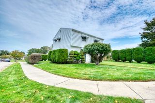 396 Skyview Road, Cleveland, OH 44109