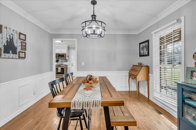 105 Safley Ct, Tullahoma, TN 37388