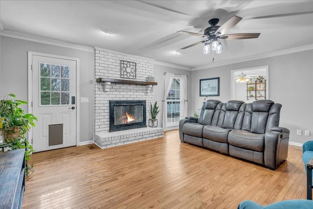 105 Safley Ct, Tullahoma, TN 37388