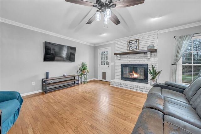 105 Safley Ct, Tullahoma, TN 37388