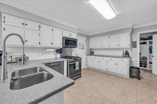 105 Safley Ct, Tullahoma, TN 37388