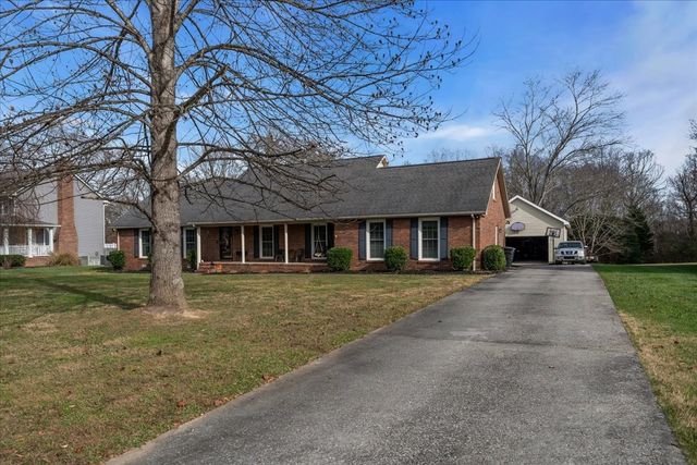 105 Safley Ct, Tullahoma, TN 37388