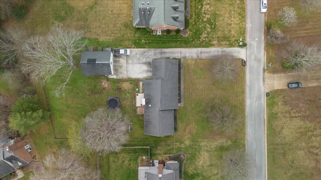 105 Safley Ct, Tullahoma, TN 37388