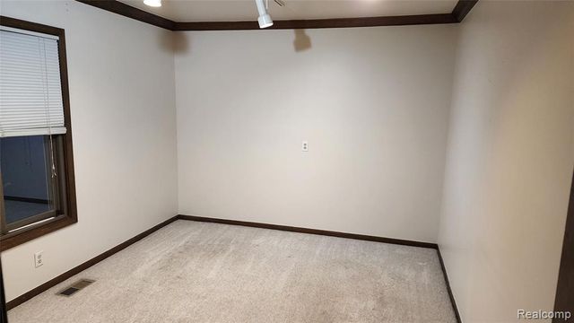 35312 Northmont Drive, Farmington, MI 48331