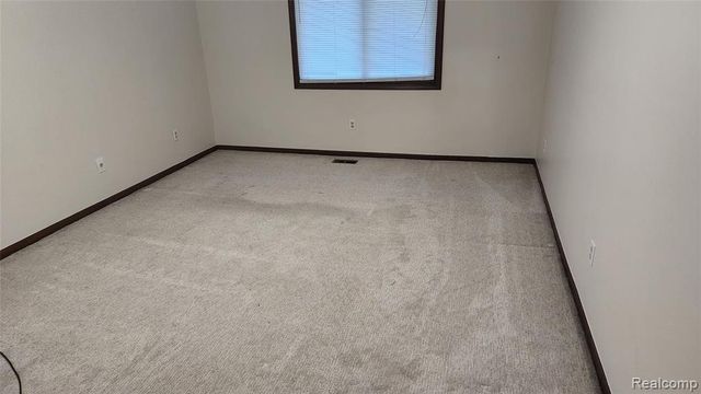 35312 Northmont Drive, Farmington, MI 48331