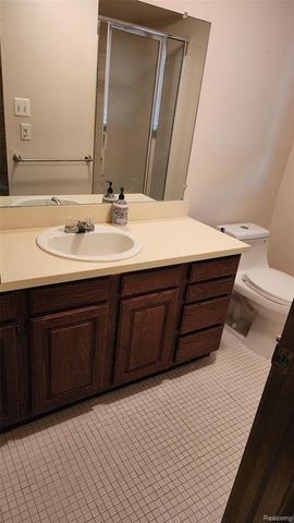 35312 Northmont Drive, Farmington, MI 48331