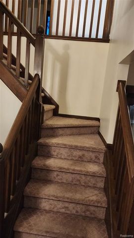 35312 Northmont Drive, Farmington, MI 48331