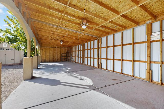 2909 Carlton Street NW, Albuquerque, NM 87107