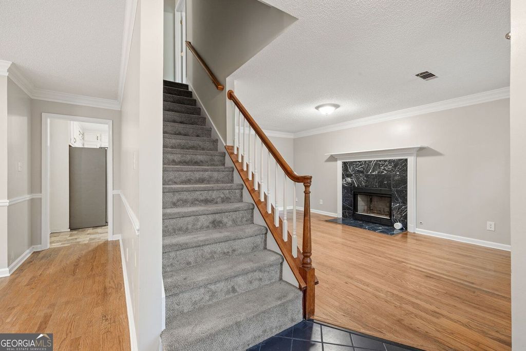 1877 Quail Run Run, Lawrenceville, GA 30044 — photo 4