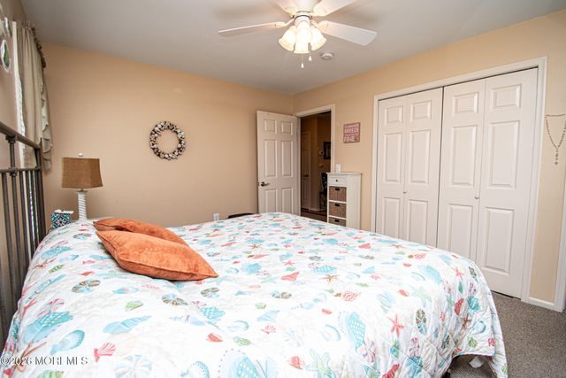 2382 Mount Hood Lane, Toms River, NJ 08753