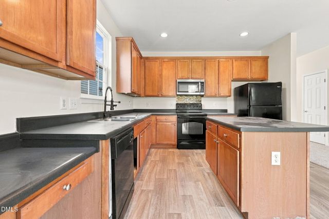 132 Jasper Point Drive, Holly Springs, NC 27540