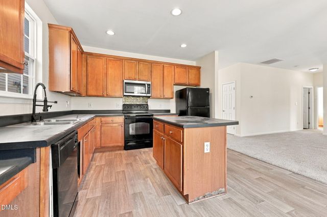 132 Jasper Point Drive, Holly Springs, NC 27540