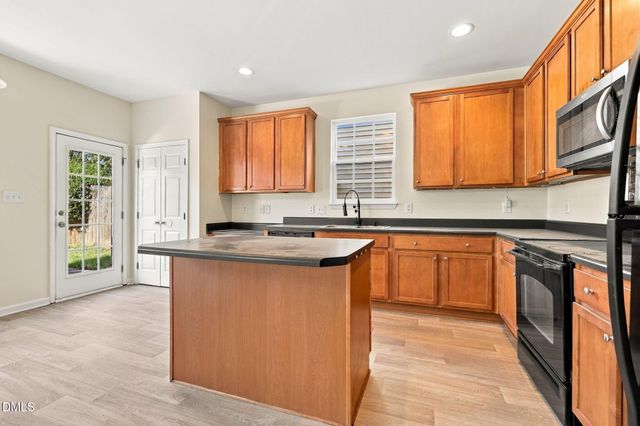 132 Jasper Point Drive, Holly Springs, NC 27540