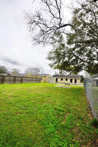 409 Avenue H, South Houston, TX 77587