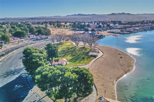 14817 Crofton Lane, Helendale, CA 92342