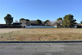 14817 Crofton Lane, Helendale, CA 92342