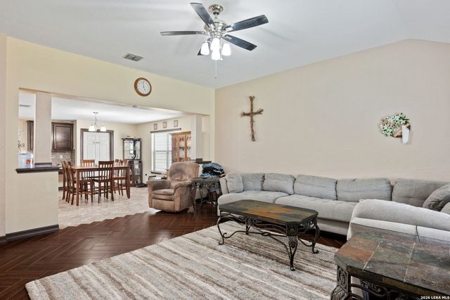 5934 Cielo Rnch, San Antonio, TX 78218