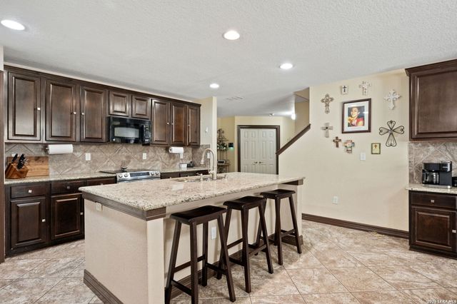 5934 Cielo Rnch, San Antonio, TX 78218