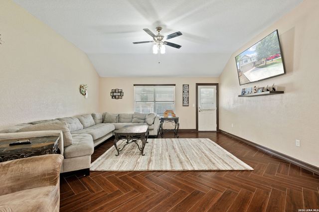5934 Cielo Rnch, San Antonio, TX 78218