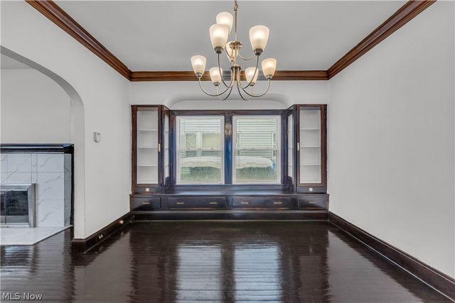 11806 Farringdon Avenue, Cleveland, OH 44105