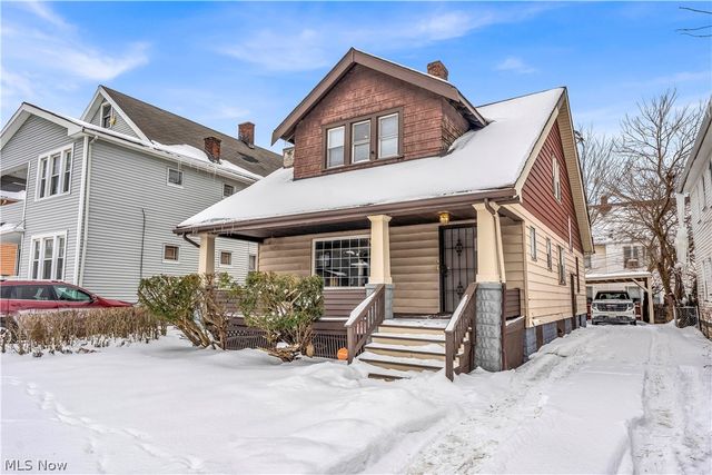 11806 Farringdon Avenue, Cleveland, OH 44105