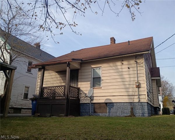 11806 Farringdon Avenue, Cleveland, OH 44105