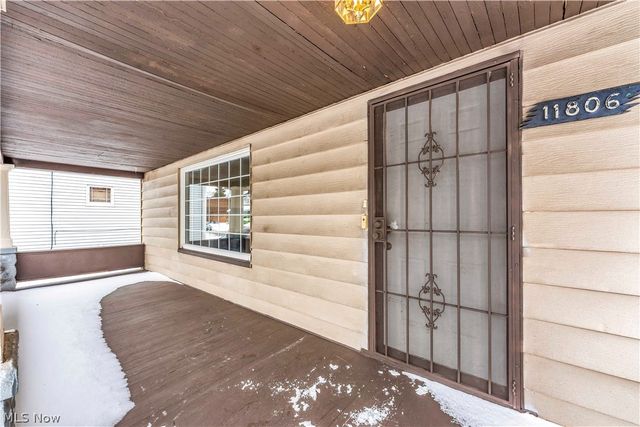 11806 Farringdon Avenue, Cleveland, OH 44105