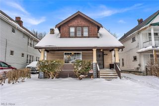 11806 Farringdon Avenue, Cleveland, OH 44105