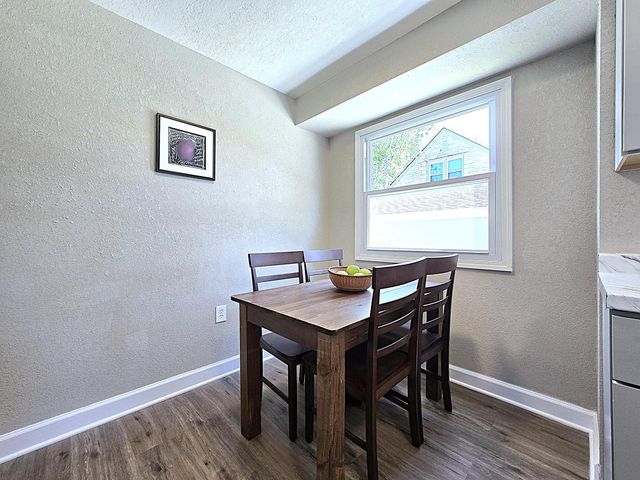 3215 W Oriole DRIVE, Milwaukee, WI 53209