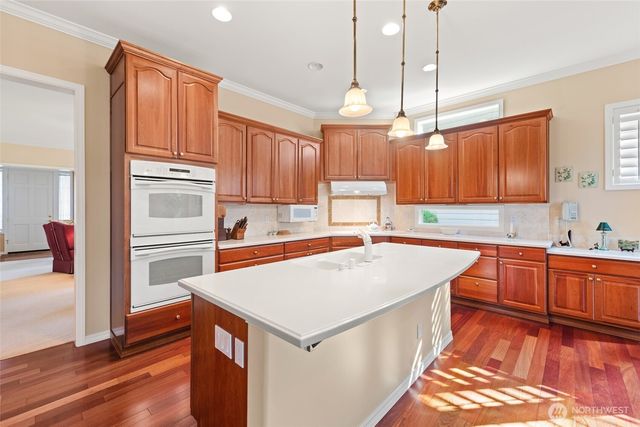 23001 NE 127th Way, Redmond, WA 98053