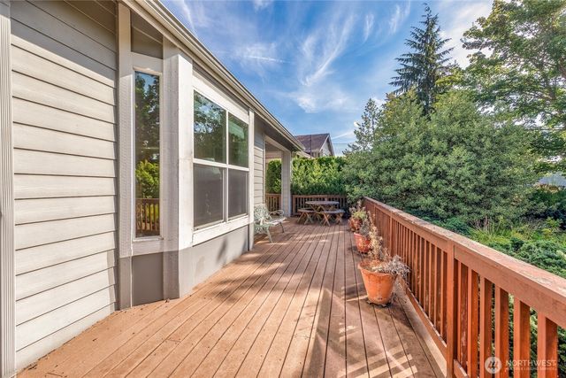 23001 NE 127th Way, Redmond, WA 98053