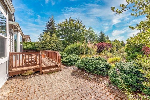 23001 NE 127th Way, Redmond, WA 98053