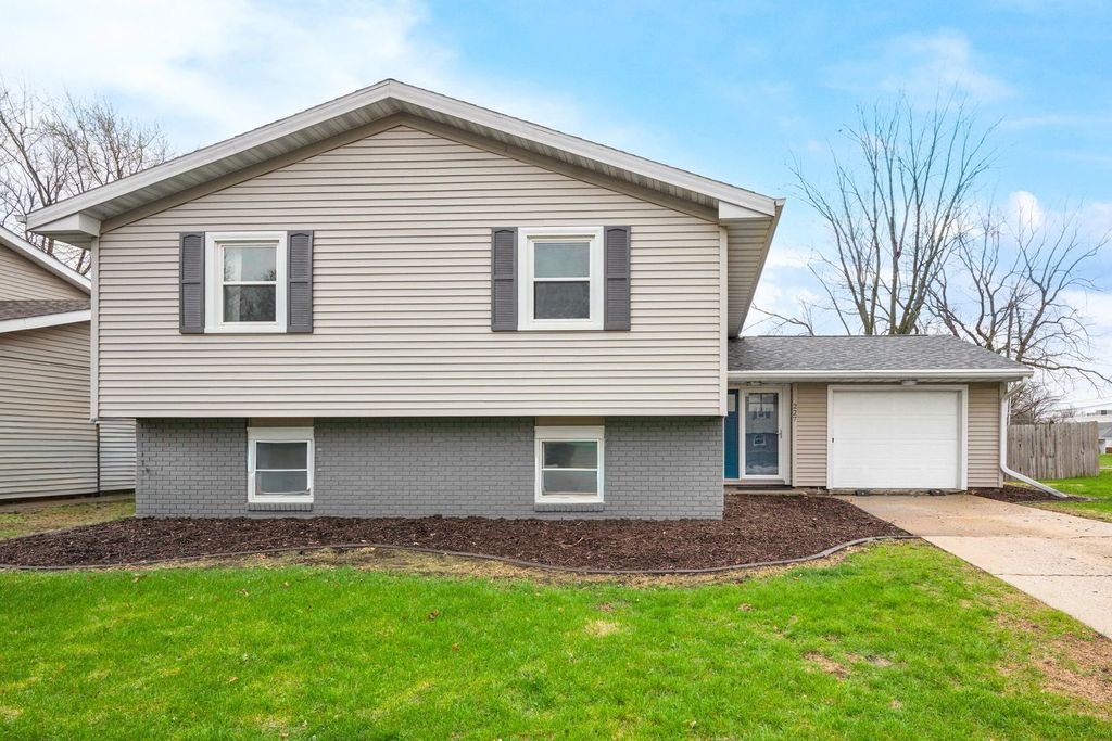 227 Belview Avenue, Normal, IL 61761