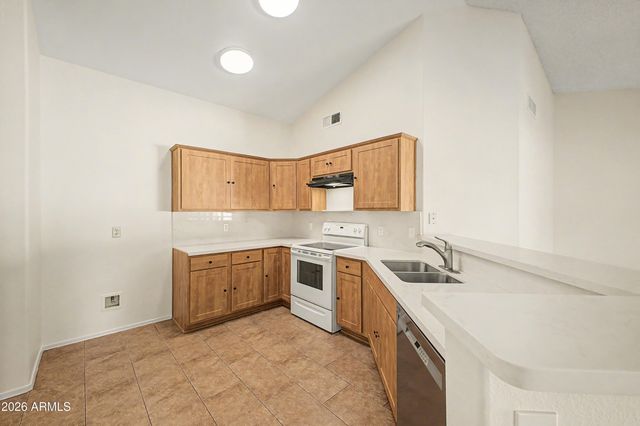 1311 W ELGIN Street, Chandler, AZ 85224