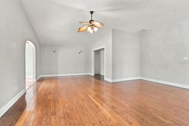 19531 DEER LAKE ROAD, Lutz, FL 33548