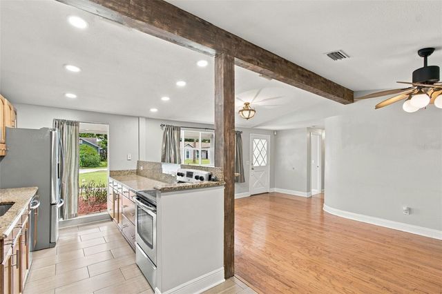 19531 DEER LAKE ROAD, Lutz, FL 33548