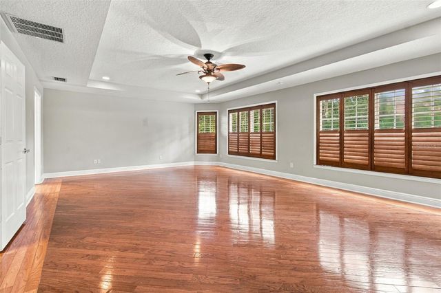 19531 DEER LAKE ROAD, Lutz, FL 33548