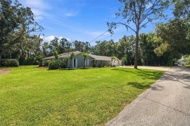 19531 DEER LAKE ROAD, Lutz, FL 33548